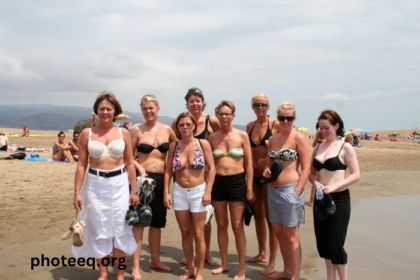 Nudists on the Beach Photos (1)